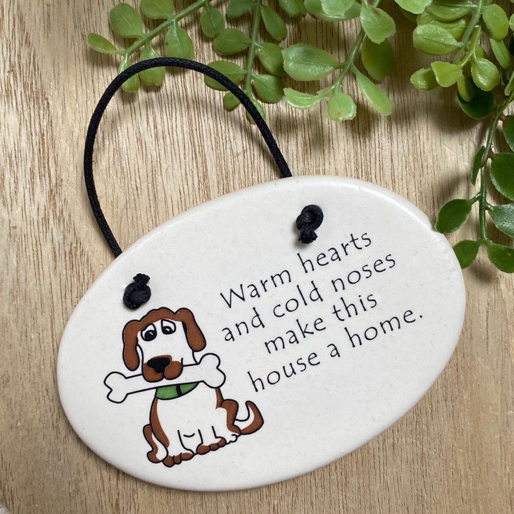 🎉2X HP🎉 August Ceramics Dog Hanging Plaque NWOT 💗 Ivory Black & Brown